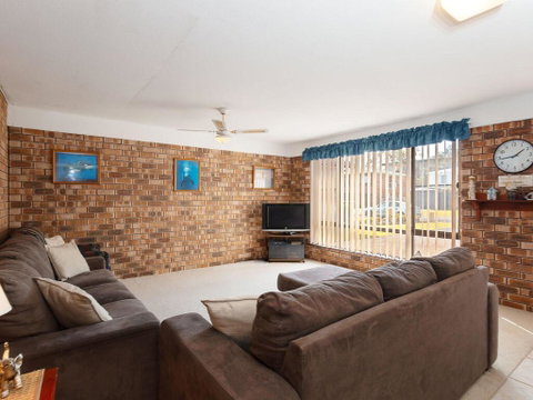 Casa Mia', 1/8 Catalina Close - Between Little Beach & Shoal Bay Beach - Accommodation Burleigh 2