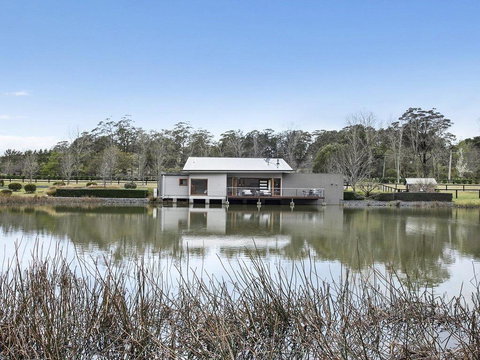 Casa Sul Lago - Quite Simply A Very Special Place - Accommodation Burleigh 0