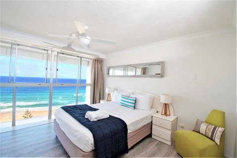 Cashelmara Beachfront Apartments - Accommodation Burleigh 0