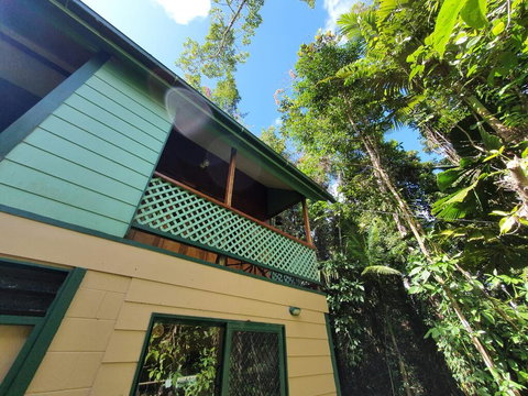 Cassowary House - Accommodation Burleigh 1
