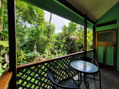 Cassowary House - Accommodation Burleigh 0