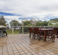 Castaways' 36 Cromarty Road - Beachfront house - Accommodation Burleigh