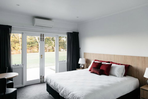 Castelli Estate Cellars Pty Ltd - Accommodation Burleigh 0