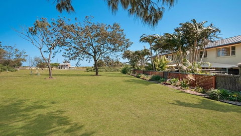 Casuarina Cove 1 - Free WiFi - Air Conditioning - East Ballina - Accommodation Burleigh 2