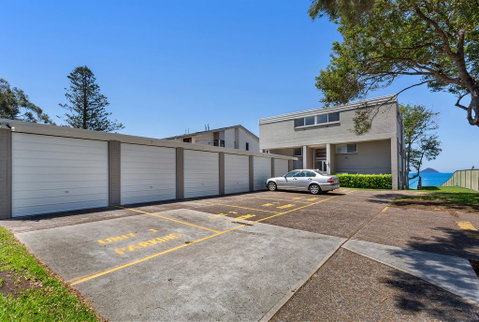 Casuarinas, Unit 1/33 Soldiers Point Road - Accommodation Burleigh 2