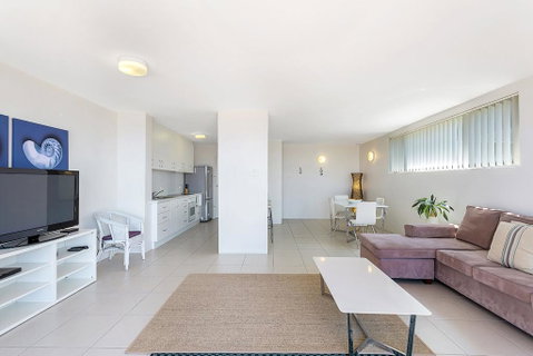 Casuarinas, Unit 1/33 Soldiers Point Road - Accommodation Burleigh 1