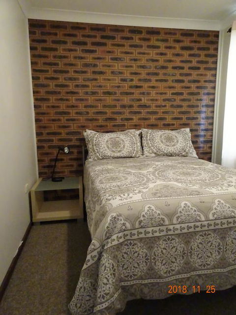 CCC - Central Clean Comfortable Apartment - Accommodation Burleigh 3