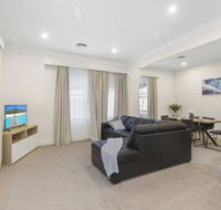 Central and Charming on Wallace - Accommodation Burleigh