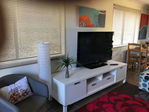 Central Gold Coast 3 Double Bedroom Apartment - Accommodation Burleigh 0