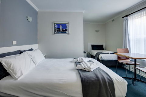 Central Motel Port Fairy - Accommodation Burleigh 1