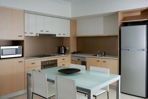 Chancellor Executive Apartments - Accommodation Burleigh 3