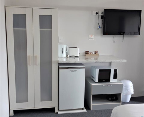 Chaparral Motel - Accommodation Burleigh 2