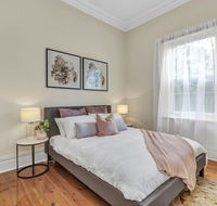 Character Home - Easy Tram to City - Accommodation Burleigh