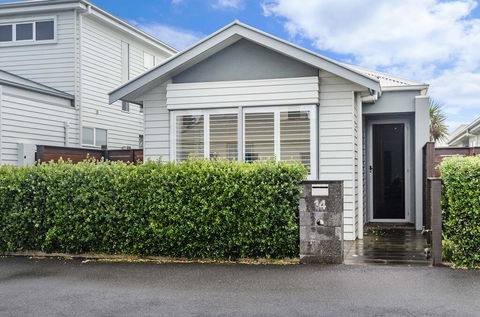 Charisma - Accommodation Burleigh 0