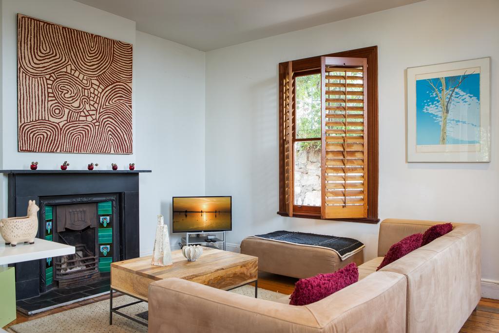 Balmain East NSW Accommodation Burleigh