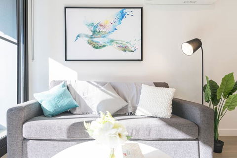 Chloe Serviced Apartment 2 Bedroom - Accommodation Burleigh 3