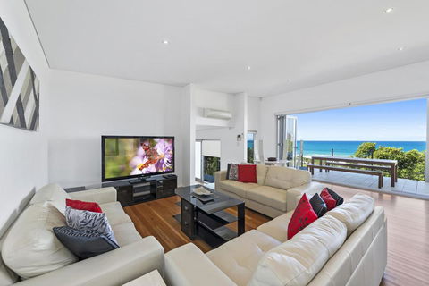 Cinque Terre Beach House - Accommodation Burleigh 0