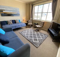 City Views Pool  Parking  Gym Darling Harbour Sydney Apartment Sleeps 5 - Accommodation Burleigh