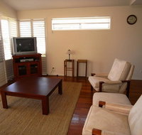 Clovelly Beach Townhouse - Accommodation Burleigh