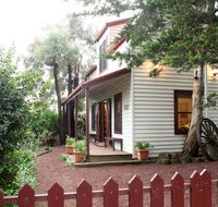 Coach House - Accommodation Burleigh