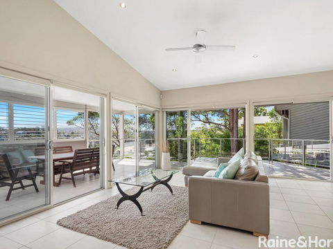 Coast - 3/42 Avoca Drive, Avoca Beach - Accommodation Burleigh 0