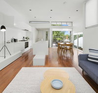 Cogens Two Bedroom Townhouse - Accommodation Burleigh