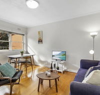 Comfy one-bedroom unit between city and airport - Accommodation Burleigh