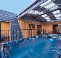 Containment Accommodation - Accommodation Burleigh