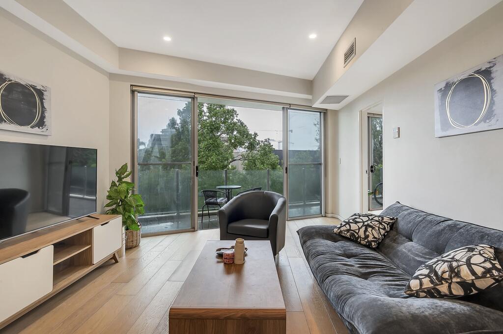 St Peters NSW Accommodation Burleigh