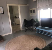 Cosy Country Cottage with AirCon - Accommodation Burleigh