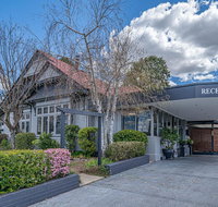 Cotswold Gardens - Accommodation Burleigh