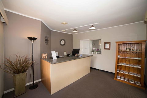 Country Gardens Motel - Accommodation Burleigh 3