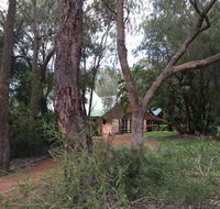 Country Retreat on 1 acre with pool hot tub surrounded by trees - Accommodation Burleigh