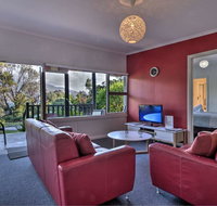 Cove Beach Apartment 1 - Accommodation Burleigh