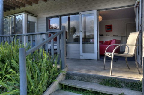 Cove Beach Apartment 1 - Accommodation Burleigh 3