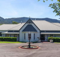 Cowley House - stunning entertainer views pool - Accommodation Burleigh