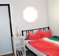 Cozy and cute comfort stay close to University Female only - Accommodation Burleigh
