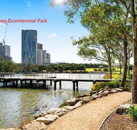 Cozy Spacious Home in Sydney Olympic Park - Accommodation Burleigh