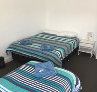 Crown Inn Hotel - Accommodation Burleigh