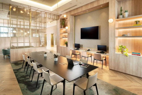 Crowne Plaza Adelaide - Accommodation Burleigh 2