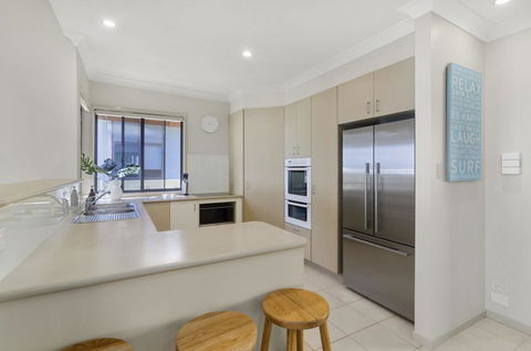 Currumbin Beachside Holiday Home - Accommodation Burleigh 3
