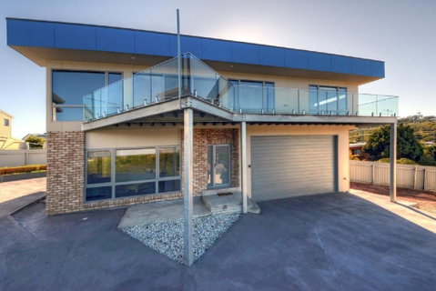 Deja Blu 2 - Accommodation Burleigh 1