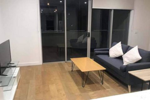 Delicate And Peaceful Bundoora Townhouse 10 - Accommodation Burleigh 2