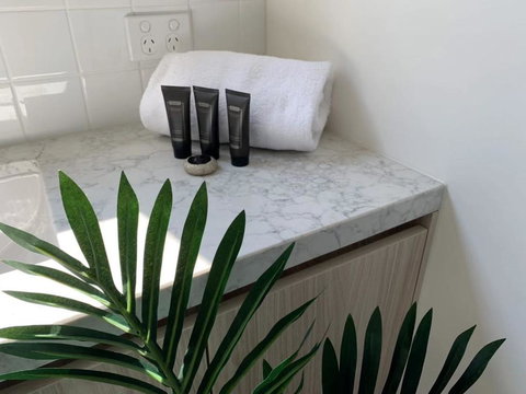 Delicate And Peaceful Bundoora Townhouse 12-R2 - Accommodation Burleigh 1