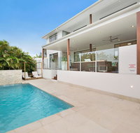 Deluxe on Water - Accommodation Burleigh