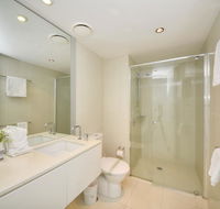 Deluxe Private Apartment in Surfers Paradise