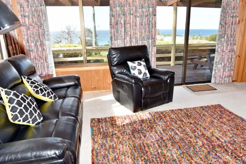 Diamond Roost - Accommodation Burleigh 2