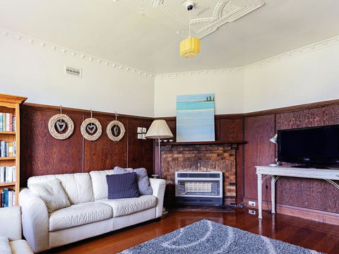 Dingle On Barclay - Accommodation Burleigh 0