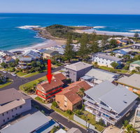 Doncaster - Yamba Main beach and sea pool - Accommodation Burleigh