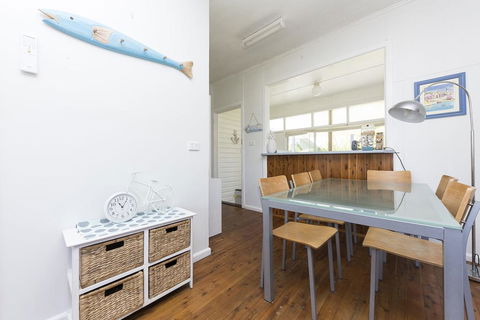 DOUGLAS COTTAGE FORSTER - Accommodation Burleigh 3